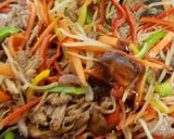 A picture of step 5 of My Pulled Beef Stir fry. 😀.