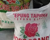 Foto langkah ke 1 dari resep Kue Lapis Tepung Beras.