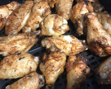 Foto del paso 6 de la receta: Alitas de pollo en airfryer, maceradas para paladares infantiles