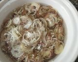 Hình bước làm 2 của món Nộm sứa hoa chuối