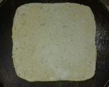 A picture of step 4 of Corn Paratha.