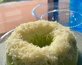 Foto langkah ke 7 dari resep Bolu Kukus Pandan Keju.
