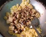 Foto langkah ke 3 dari resep Tumis Tahu Telor Kecap.