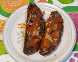 Foto del paso 1 de la receta: Pan negro con sardinas con tomate en escabeche