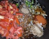 A picture of step 2 of Handi Dum kabab.