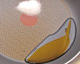 Serpenyőben sült lazac recept salátával recept fázis 3 fotója