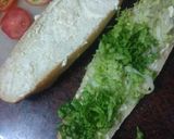 Foto del paso 7 de la receta: Bocadillo de pechuga, lechuga, tomate y papas fritas
