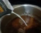 A picture of step 4 of Ginger and Cardamom Tea ☕☕.