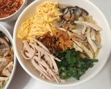 Hình bước làm 2 của món Bún Thang