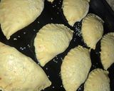A picture of step 4 of Meat pie.