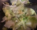 Foto langkah ke 2 dari resep Stir fried Lettuce/ Tumis Selada.