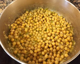 Foto del paso 11 de la receta: Garbanzos con bacalao y langostinos