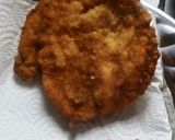 Foto del paso 5 de la receta: Milanesas de pollo con ensalada de papa y huevo