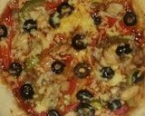 A picture of step 4 of Chicken,vegetable and cheese pizza.