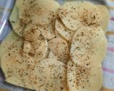 Foto del paso 3 de la receta: Mil hojas de papas (corte a la española)