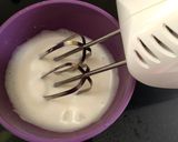 A picture of step 4 of "Spooky Halloween Spider Cupcakes"🧁🕷️.