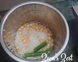 A picture of step 2 of Roasted Gram/Chana Dosas.
