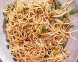 A picture of step 5 of Hakka Noodles.