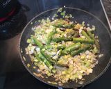 Foto del paso 3 de la receta: Pasta de cigala con espárragos