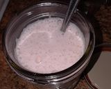 A picture of step 2 of Strawberry Vanilla Overnight Oats.