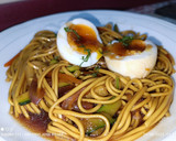 Foto del paso 5 de la receta: Noodles japoneses con verduras y huevo
