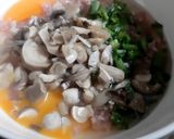 Hình bước làm 1 của món Trứng chiên nấm rơm