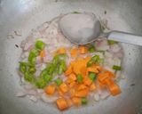 A picture of step 2 of Daliya upma.