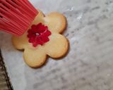 Foto del paso 5 de la receta: Galletas con flores naturales 🌸 Masitas especial Primavera 🌺