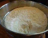 A picture of step 2 of Upside down orange cake.