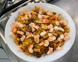 Une image de l'étape 17 de Nouilles aux crevettes et champignons au gingembre et curry.