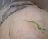 Foto langkah ke 3 dari resep Brownies Lapis Pandan.