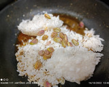Foto del paso 5 de la receta: Pollo especiado con arroz
