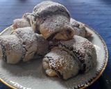 Szilvalekváros, mákos tekercsek #januar2026 recept fázis 5 fotója