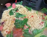 Foto langkah ke 3 dari resep Indomie Kuah Nyemek 🌧☔️.