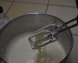 Foto langkah ke 4 dari resep Japanese Strawberry Short Cake.
