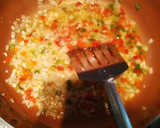 Foto del paso 4 de la receta: Pimientos rellenos de carne y arroz con queso rallado