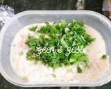 A picture of step 1 of Medu Vadas with Spring Onions.