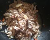 Foto langkah ke 4 dari resep Tumis Jahe Ayam Suwir Kukus.