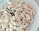 Foto del paso 2 de la receta: Tortilla de Bacalao con Ajetes y Judías blancas
