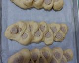 Foto langkah ke 4 dari resep Roti Sosis.