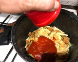 Foto del paso 6 de la receta: Fusilli con pechuga de pollo fileteada y tortilla francesa