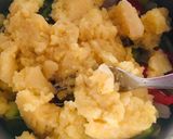 Foto del paso 2 de la receta: EMPANADA 🥧🥟🥮🥟🥧DE ZAPALLITOS Y CHOCLO 🌽CREMOSO 🌽😋🤗🤩😋