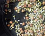 A picture of step 2 of Sprouts chaat.