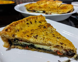 Foto del paso 5 de la receta: PASTEL De🥬Espinacas, Chorizo Español y Uvas🍇 Pasas..!