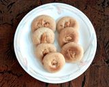 A picture of step 6 of Walnut cookies.