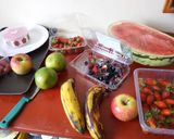 A picture of step 1 of Edible fruit boat.