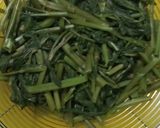 Foto langkah ke 1 dari resep Tumis kangkung.