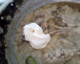 A picture of step 2 of Chicken White Karahi.