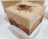 Foto langkah ke 4 dari resep Dalgona Cappucino Desert.