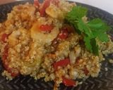 Foto del paso 5 de la receta: Wok de quinoa y camarones